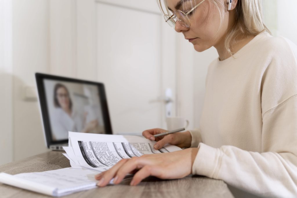 Dikkat Çekici Bir Özgeçmiş Oluşturmanın İncelikleri: İngilizce Yazım Stratejileri